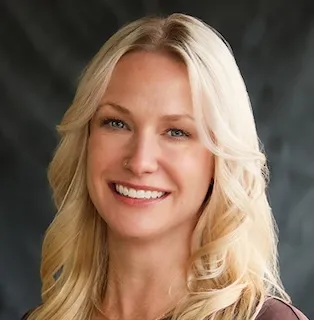 Lauren Jennings Jones, Agent in  - Compass