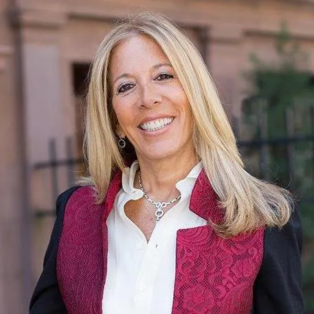 Reba Miller, Agent in  - Compass