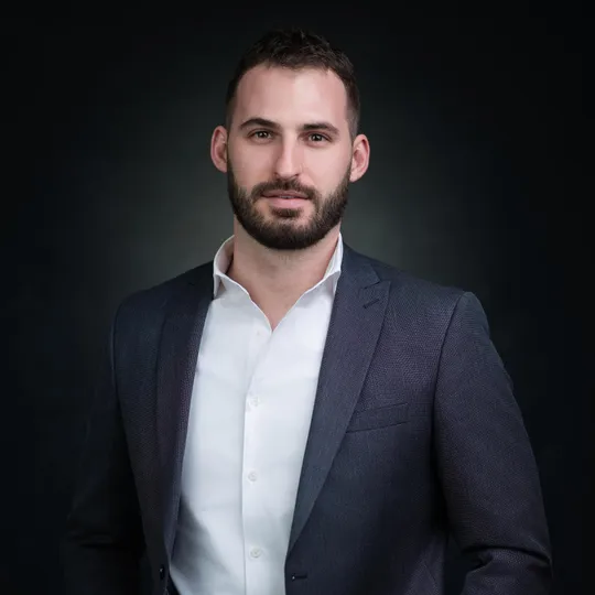 Korab Krasniqi, Agent in  - Compass