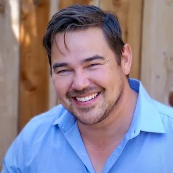 Jonathon Trent, Agent in  - Compass