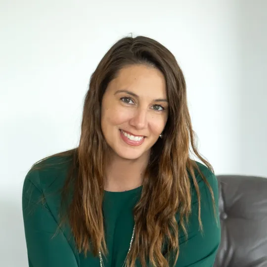 Angie Greenspan, Agent in  - Compass