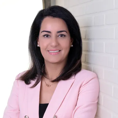 Mahnaz Sharifi, Agent in  - Compass