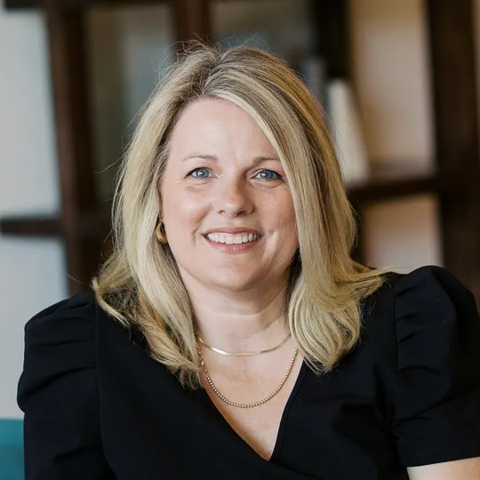 Holly Morris, Agent in  - Compass