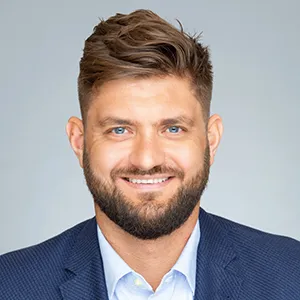 Greg Mroz, Agent in  - Compass