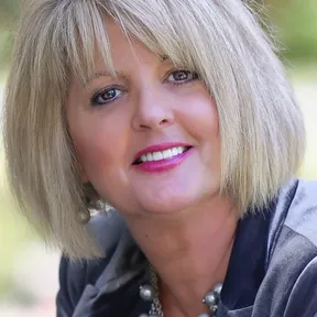 Sally Leoni