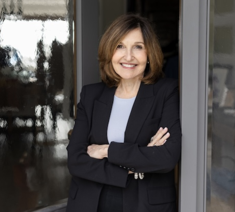 Headshot of Asemo Smiley