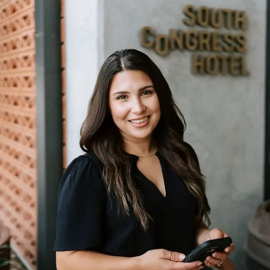 Bianca Segundo, Agent in  - Compass