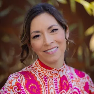 Lilly Ford, Agent in  - Compass