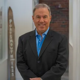 Erick Brunelle, Agent in  - Compass
