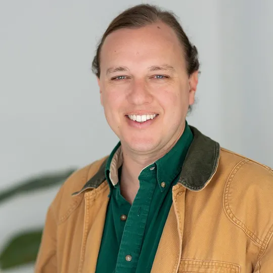 Brett Flener, Agent in  - Compass