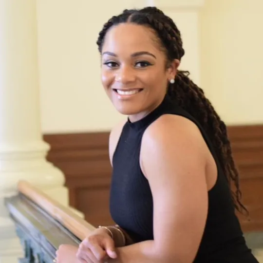 Taylor Sweet, Agent in  - Compass