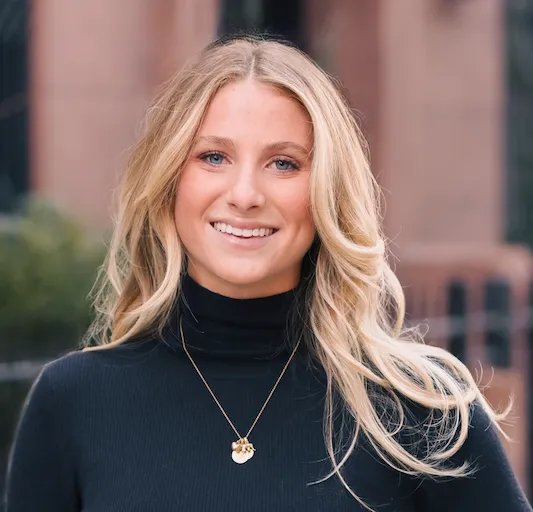 Samantha Worth, Agent in  - Compass