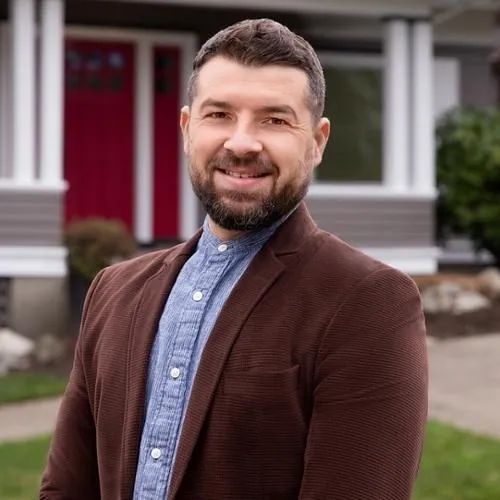 Andrei Balta, Agent in  - Compass