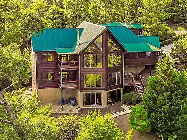 $1,585,500 | 2405 Lower Bluff Way