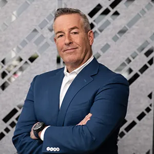 Steven Girden, Agent in  - Compass