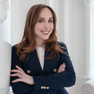 Headshot of Alex Agosta