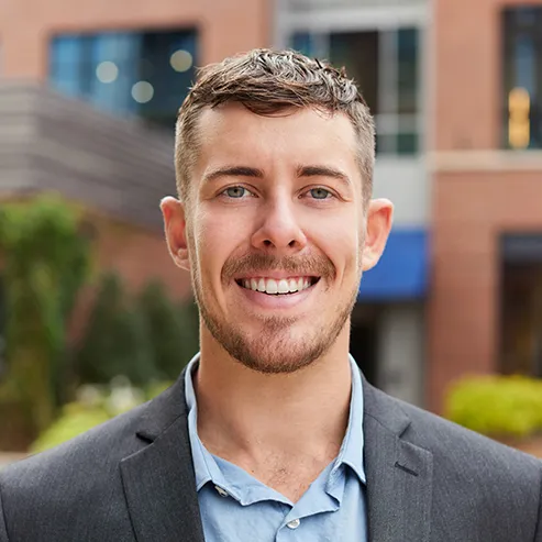 Wade Seifert, Agent in  - Compass