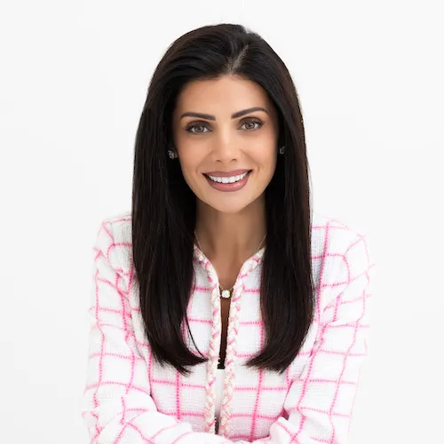 Selma Daniels, Agent in  - Compass