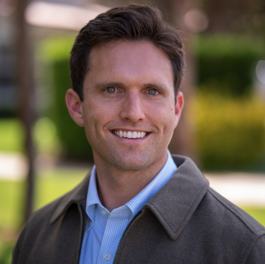 Headshot of Phillip Huizing