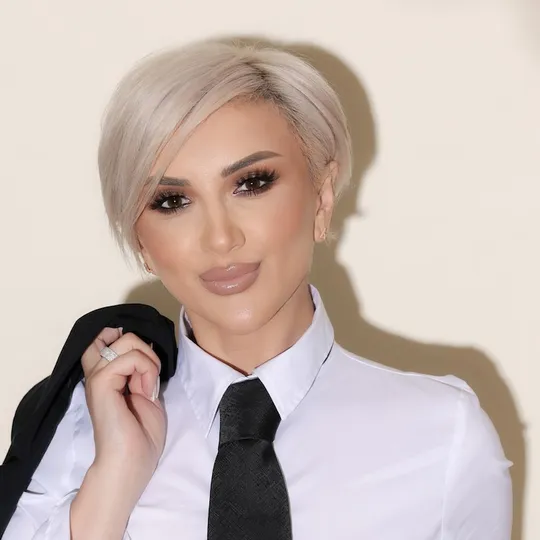 Zara Baghikyan, Agent in  - Compass