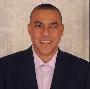 Cy Carnate, Agent in  - Compass