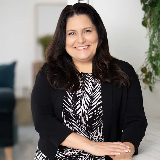 Regina Ramos, Agent in  - Compass