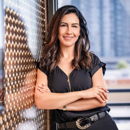 Azita Jones, Agent in  - Compass