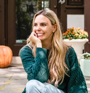 Grace Kaage, Agent in  - Compass