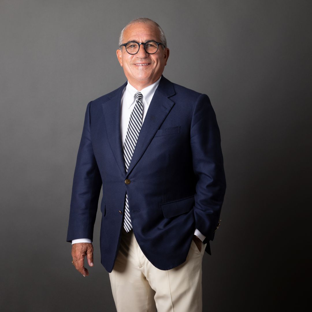 Headshot of George Ledes