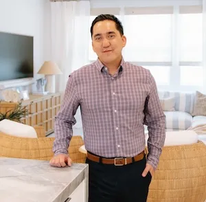 Ryan Ponce, Agent in  - Compass