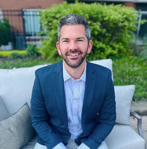 Thomas Rassas, Agent in  - Compass