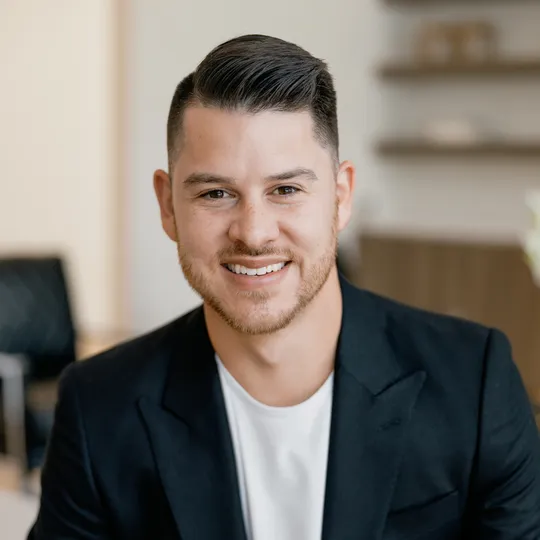 Kevin Tally, Agent in  - Compass