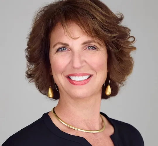 Marietta Zygaj, Agent in  - Compass