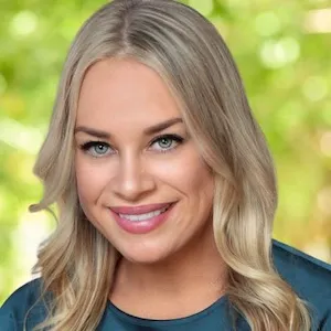 Casey DeClerk, Agent in  - Compass