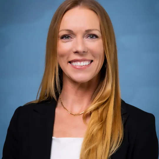 Shauna Abbott, Agent in  - Compass