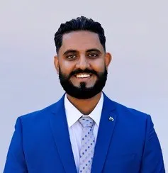 Abdul Ejaz, Agent in  - Compass