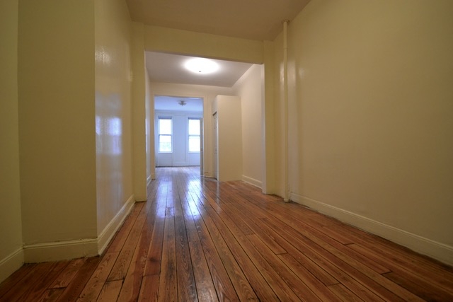 $3,173 | 730 Lorimer St, Unit 1L | Williamsburg