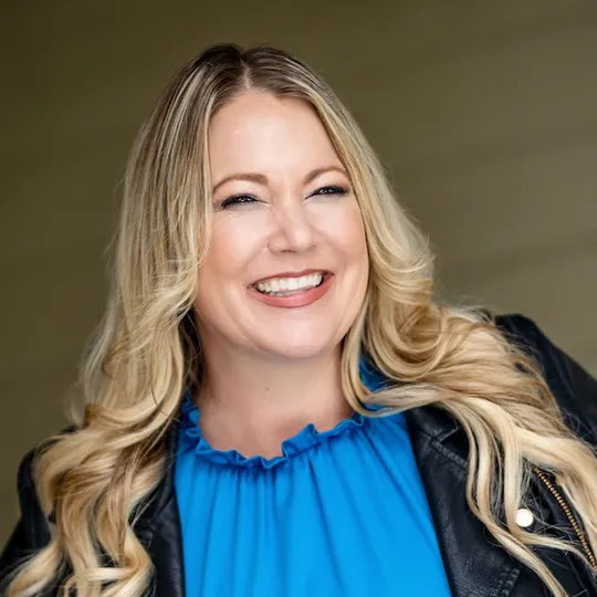 Leigh Rowan, Agent in  - Compass