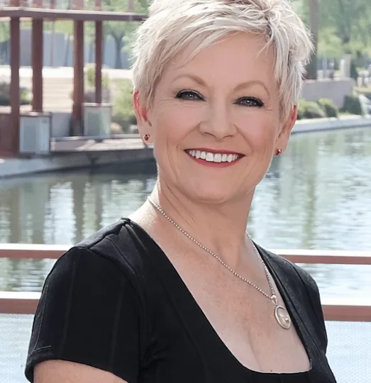 Paige Heavey, Agent in  - Compass