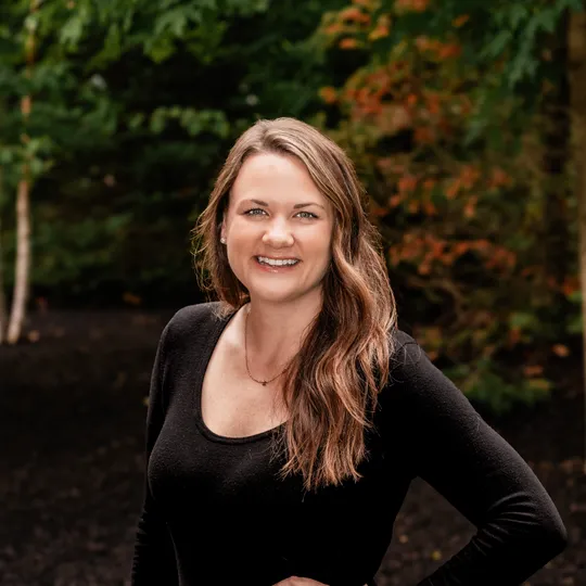 Stephanie Inglis, Agent in  - Compass