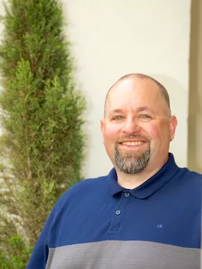 Tony Gozzarino, Agent in  - Compass