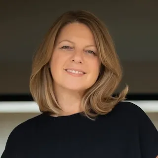 Jill Schavrda, Agent in  - Compass