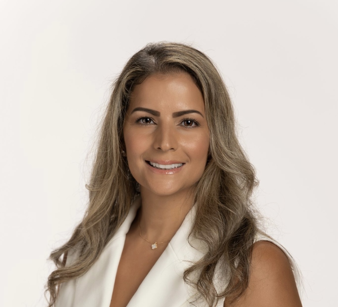 Headshot of Teni Kalafian