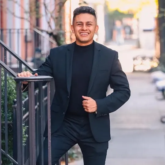 Joe Gilani, Agent in  - Compass