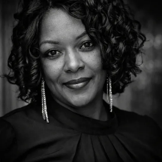 Letitia Levy, Agent in  - Compass