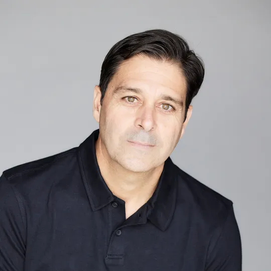 Chris Ariola, Agent in  - Compass