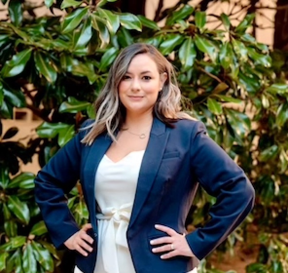 Headshot of Alicia Lugo-Torres