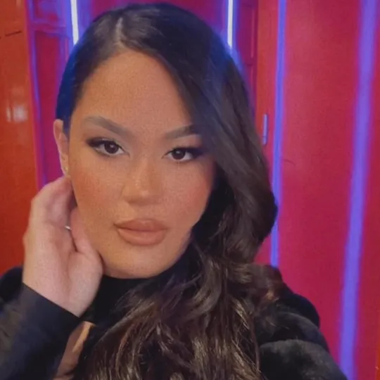 Ciarra Vilorio, Agent in  - Compass