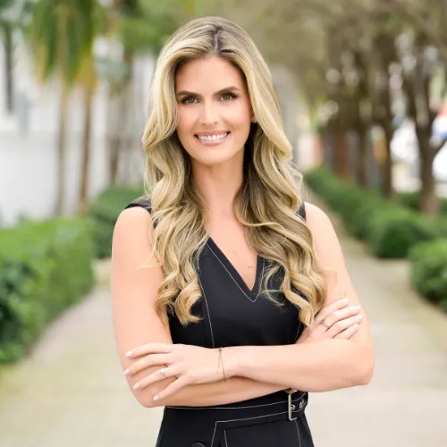 Jessica De La Espriella, Agent in  - Compass