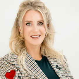 Katy Barnes, Agent in  - Compass